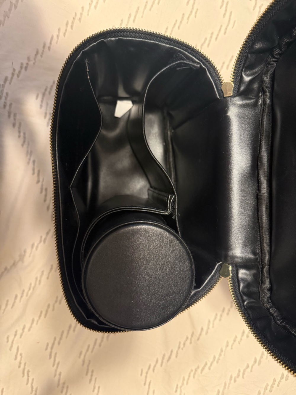 Sly Beauty Black Travel Makeup Case - Picture 3 of 5
